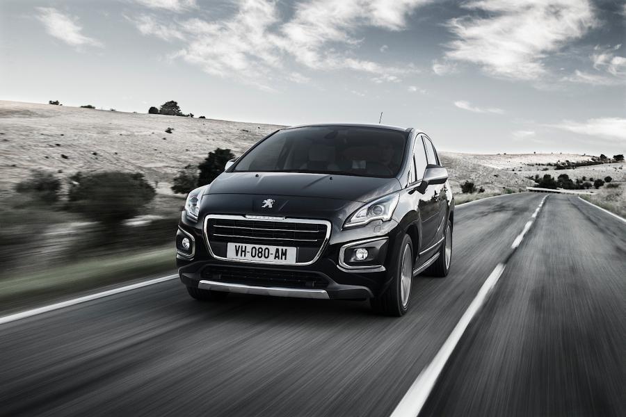 Peugeot 3008 2013 года  (фото 2 из 21)